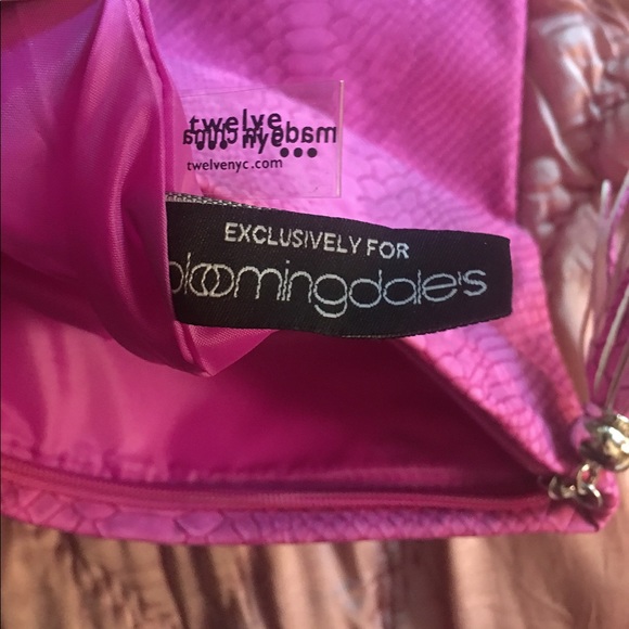 twelveNYC RARE Bloomingdales Pink Reptile Clutch - Picture 6 of 8